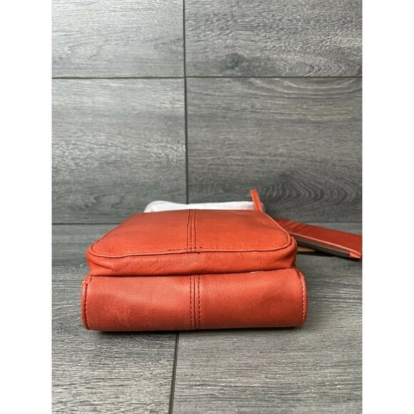 American Leather Co. Vintage Leather Crossbody - Kansas Whiskey Color - Picture 5 of 10